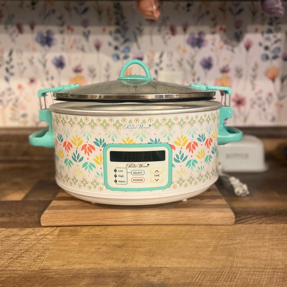 The Pioneer Woman Pastel Floral Slow Cooker with Aqua Handles (warmer ONLY)